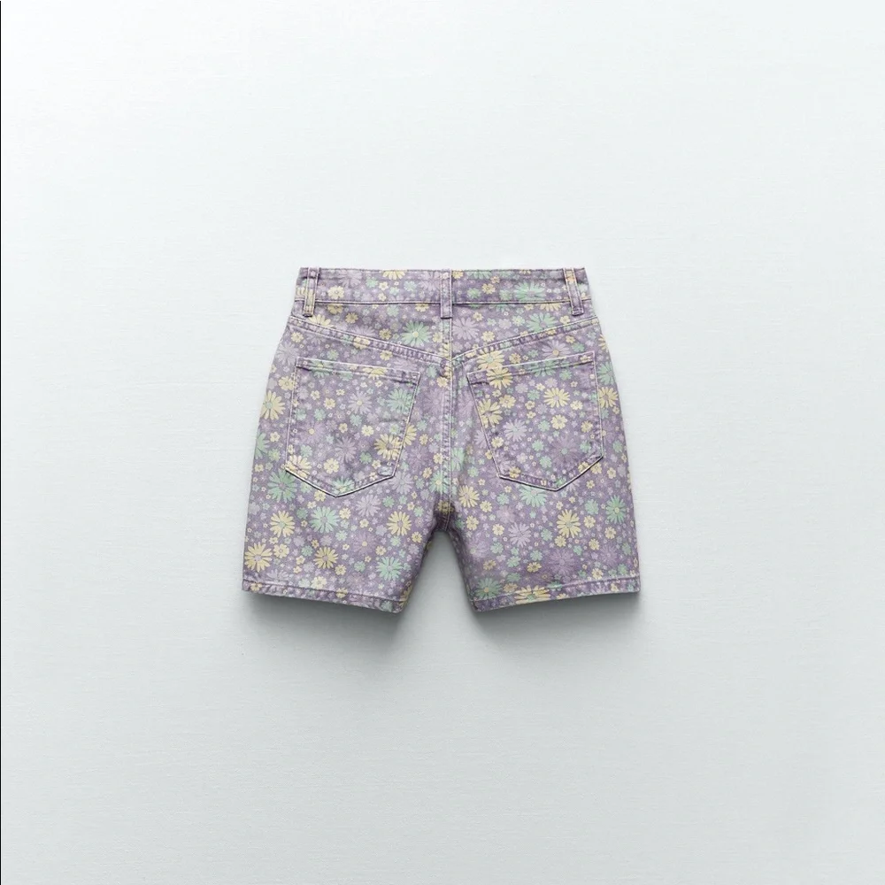 Zara PRINTED STRAIGHT FIT SHORTS - Picture 3 of 5